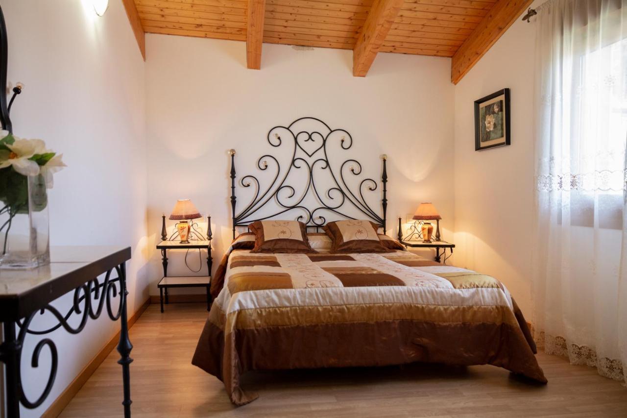 Casa Rural Mirador De Pinares San Leonardo de Yagüe Buitenkant foto